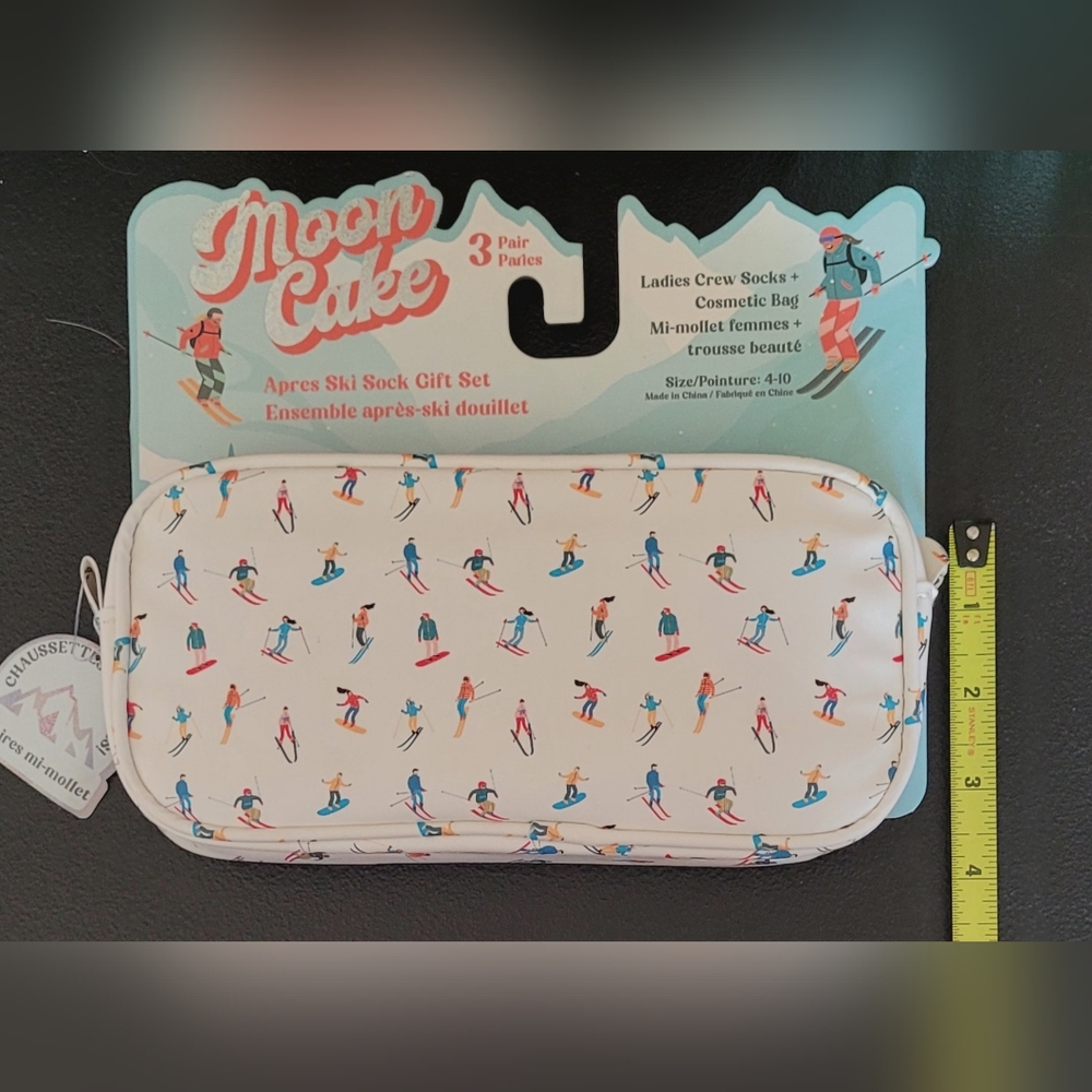 ***3/$12***Moon Cake Cosmetic Bag Gift Set - Picture 2 of 3